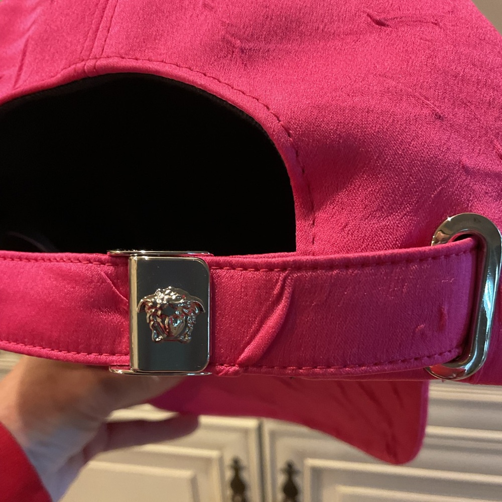 VERSACE CAP - Picture 5 of 9